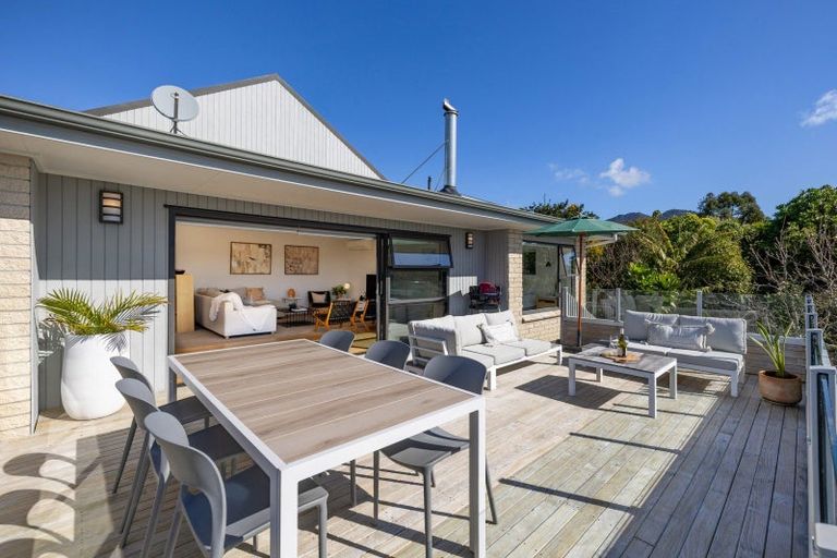 Photo of property in 12 Upper Wainui Road, Raglan, 3297
