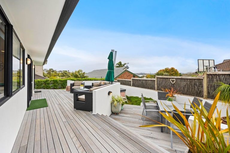 Photo of property in 47 Loloma Drive, Half Moon Bay, Auckland, 2012