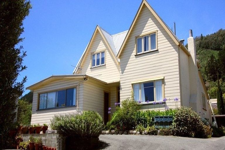 Photo of property in 2/153 Waimea Road, Nelson South, Nelson, 7010