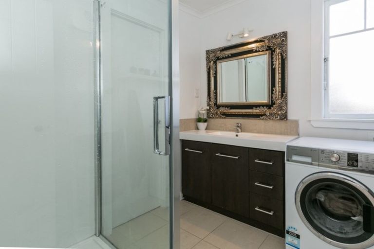 Photo of property in 105 Georges Drive, Napier South, Napier, 4110