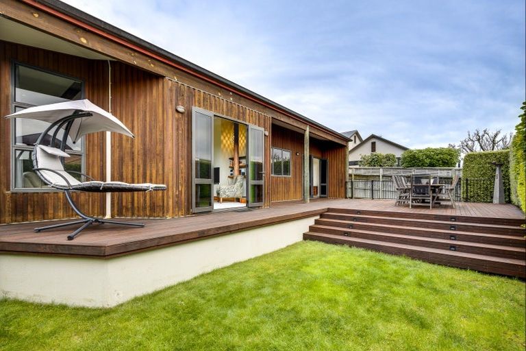 Photo of property in 72 Rochfort Road, Havelock North, 4130
