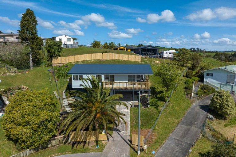 Photo of property in 4 Raymond Street, Kawakawa, 0210