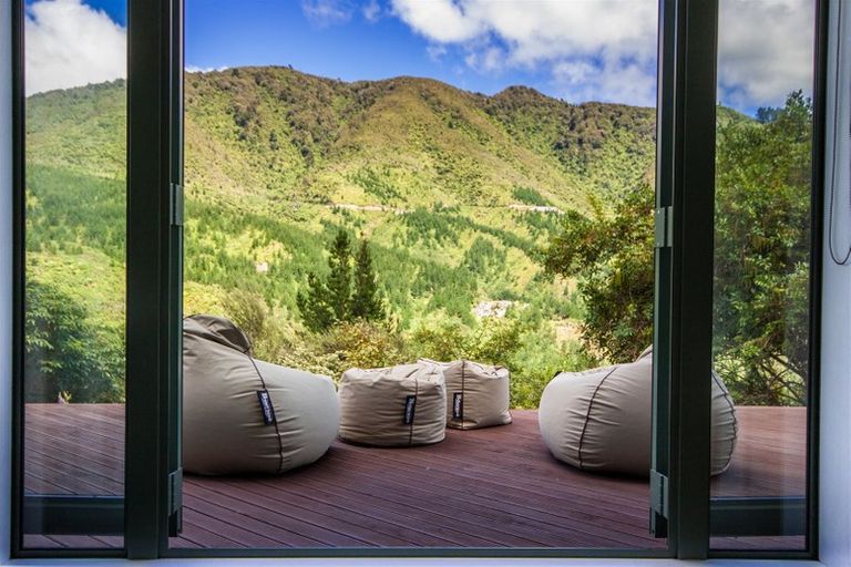 Photo of property in 1668a Akatarawa Road, Akatarawa Valley, Upper Hutt, 5372