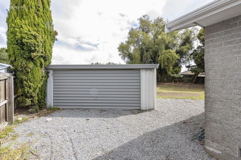 Photo of property in 11 Channel Place, Aranui, Christchurch, 8061