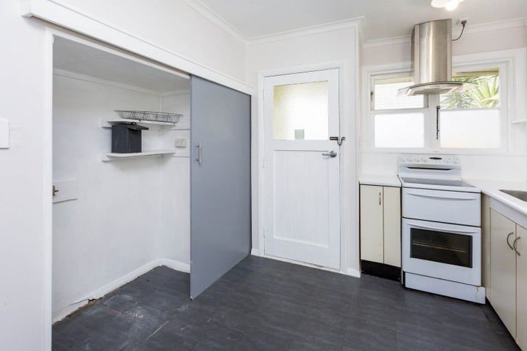 Photo of property in 15 Totara Street, Trentham, Upper Hutt, 5018