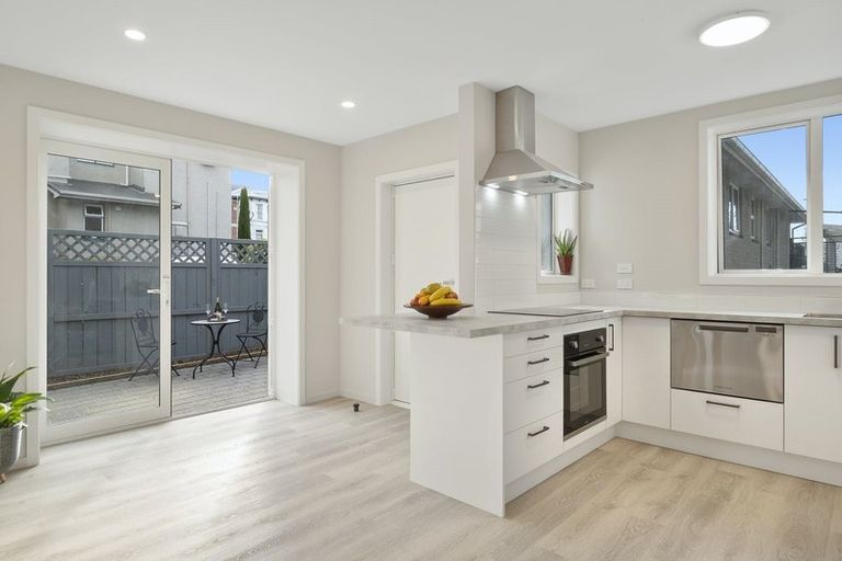 Photo of property in 9/53 Manor Place, Dunedin Central, Dunedin, 9016