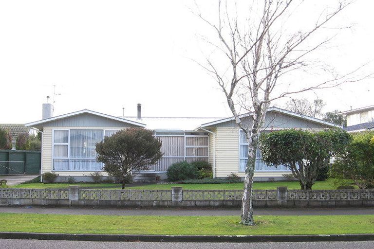 Photo of property in 78 Ruamahanga Crescent, Terrace End, Palmerston North, 4410