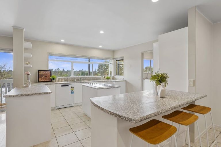 Photo of property in 16 Alec Craig Way, Gulf Harbour, Whangaparaoa, 0930