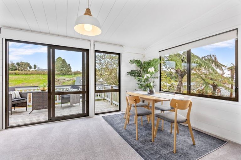 Photo of property in 71 Heta Road, Highlands Park, New Plymouth, 4312