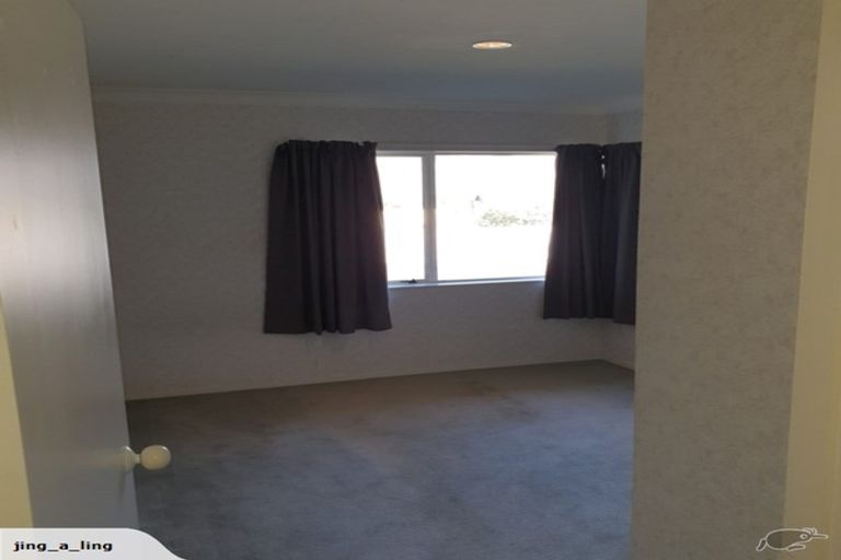 Photo of property in 8 Harvest Court, Paraparaumu, 5032