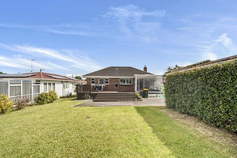 Photo of property in 29 Hallberry Road, Mangere East, Auckland, 2024