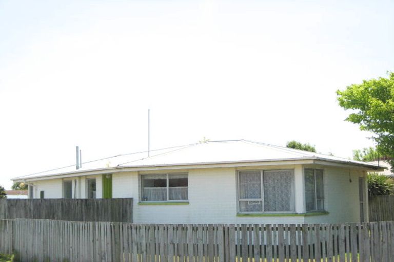 Photo of property in 38 Saint Heliers Crescent, Aranui, Christchurch, 8061