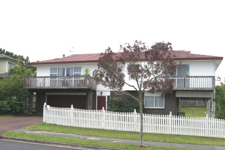 Photo of property in 30 Sturm Avenue, Massey, Auckland, 0614