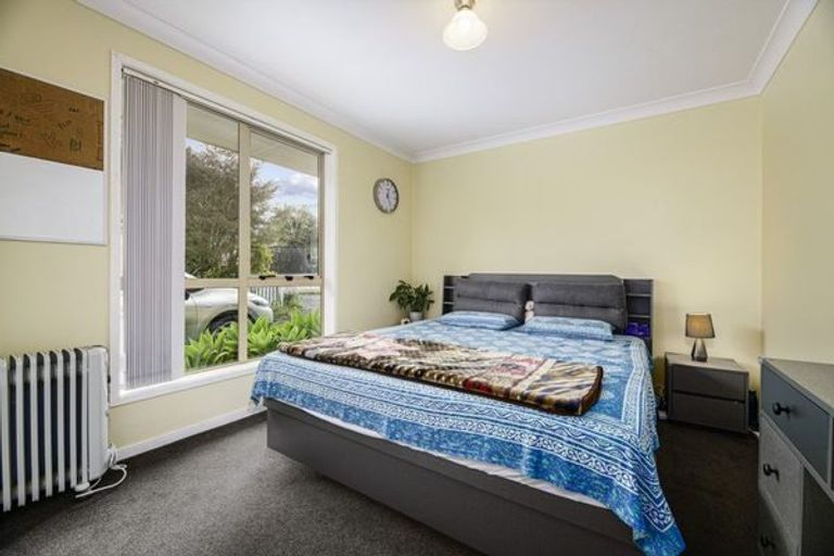Photo of property in 188a Henderson Valley Road, Henderson, Auckland, 0612