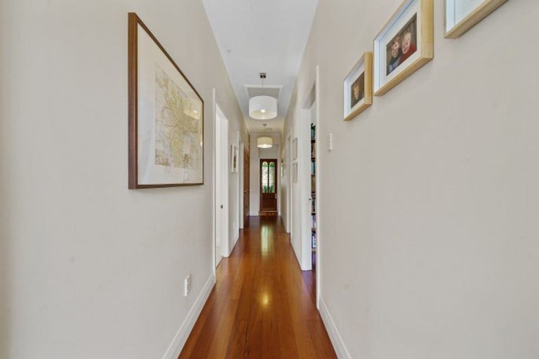 Photo of property in 31 Crofton Road, Ngaio, Wellington, 6035