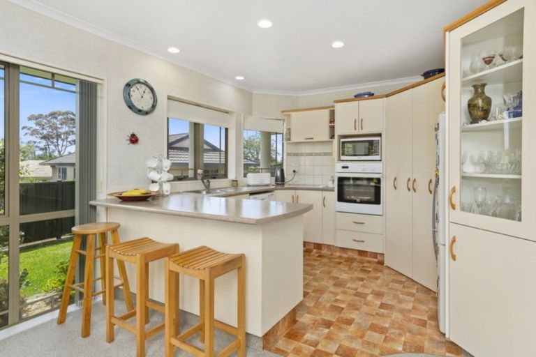 Photo of property in 12 Ryegrass Dell, Welcome Bay, Tauranga, 3112