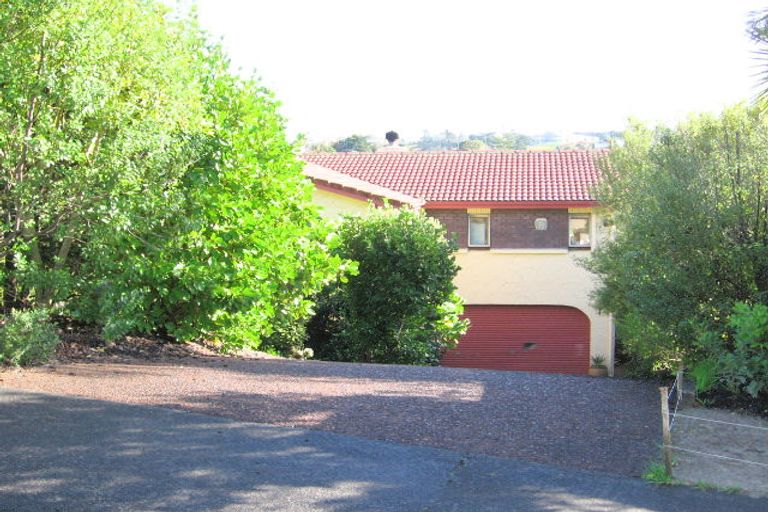 Photo of property in 16 Galaxy Drive, Mairangi Bay, Auckland, 0630