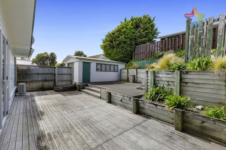 Photo of property in 15 Mossburn Grove, Kelson, Lower Hutt, 5010