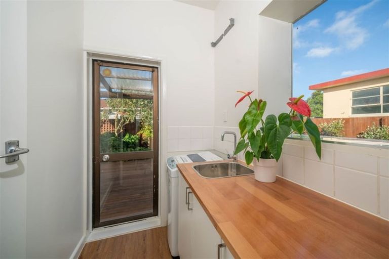 Photo of property in 297 Estuary Road, South New Brighton, Christchurch, 8062