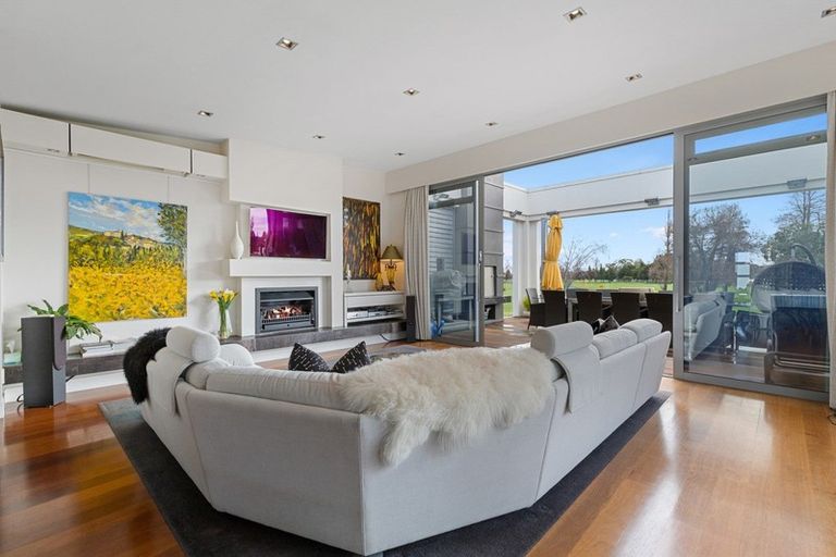 Photo of property in 169 Lake Crescent, Hamilton Lake, Hamilton, 3204