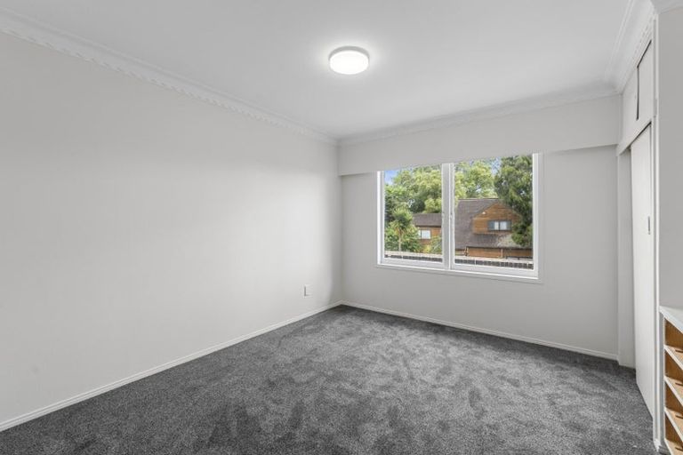 Photo of property in 46 Redoubt Road, Goodwood Heights, Auckland, 2105