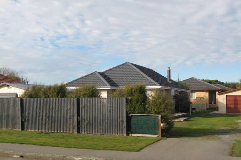 Photo of property in 35 Falcon Street, New Brighton, Christchurch, 8061