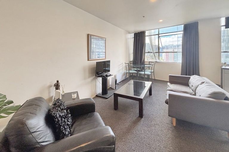 Photo of property in Hume House, 28/152 The Terrace, Wellington Central, Wellington, 6011