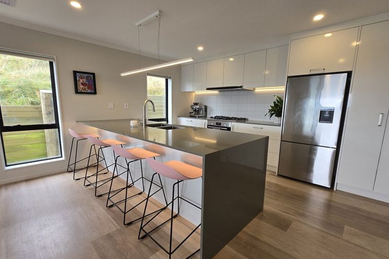 Photo of property in 1 Saba Way, Grenada Village, Wellington, 6037