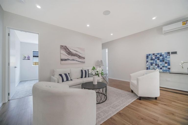 Photo of property in 7 Archibald Lane, Opaheke, Papakura, 2113