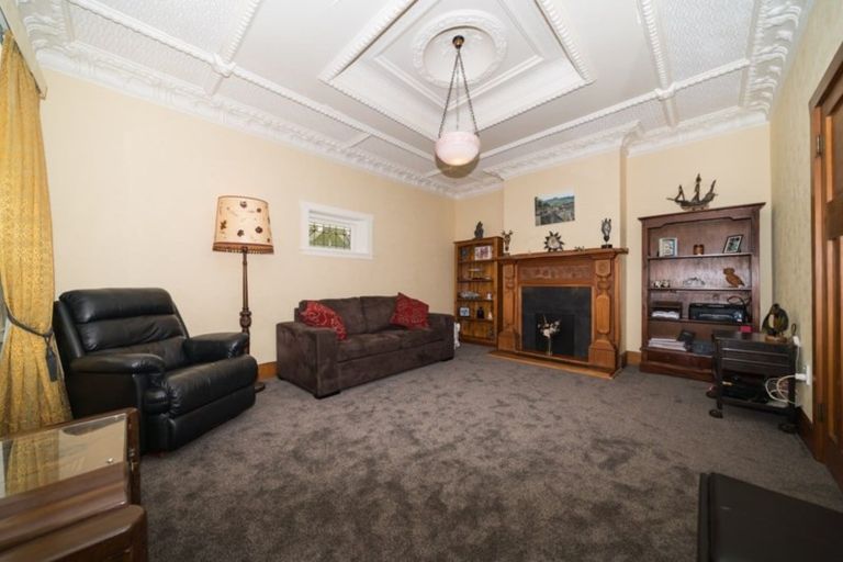 Photo of property in 74 Argyle Avenue, Takaro, Palmerston North, 4410