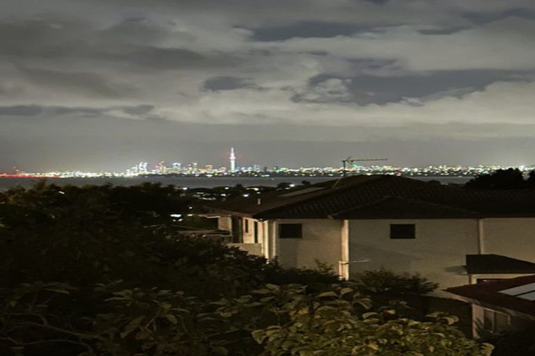 Photo of property in 145f Hobsonville Road, West Harbour, Auckland, 0618