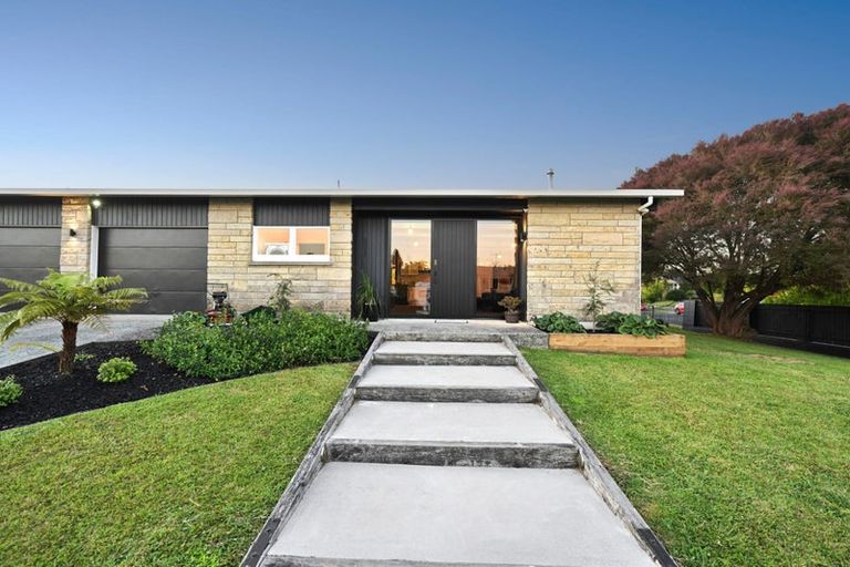 Photo of property in 11 Hillary Street, Chedworth, Hamilton, 3210