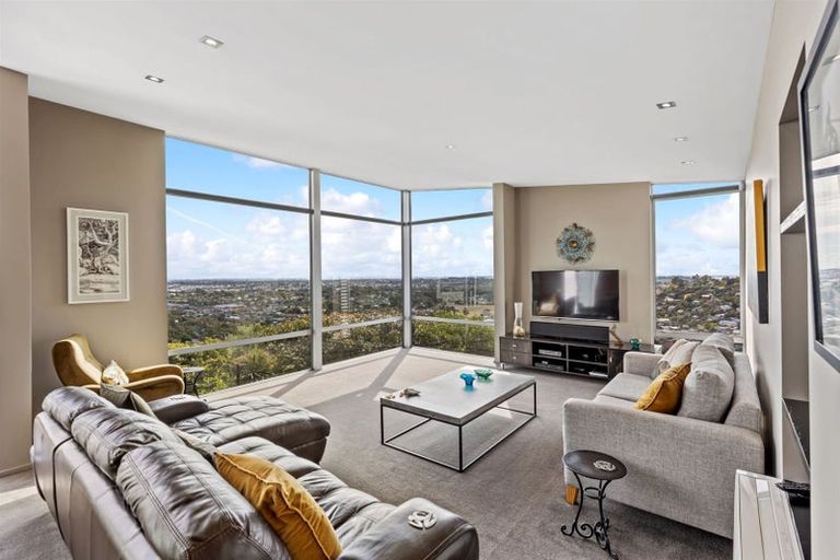 Photo of property in 36 Millhill Lane, Huntsbury, Christchurch, 8022