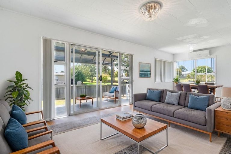 Photo of property in 58 Sharland Avenue, Manurewa, Auckland, 2102