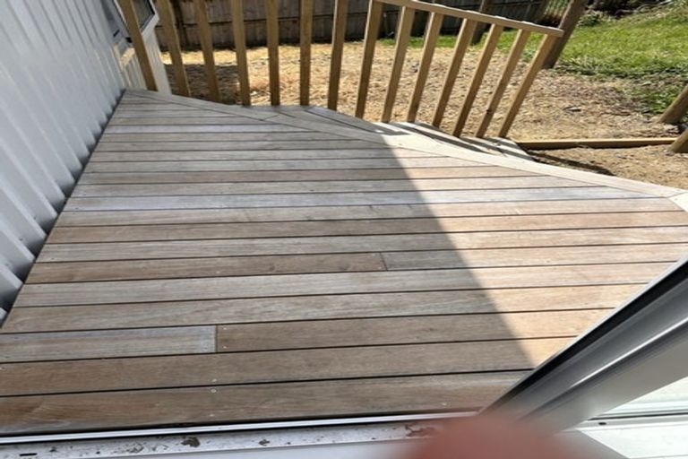 Photo of property in 1/231b Titirangi Road, Titirangi, Auckland, 0604