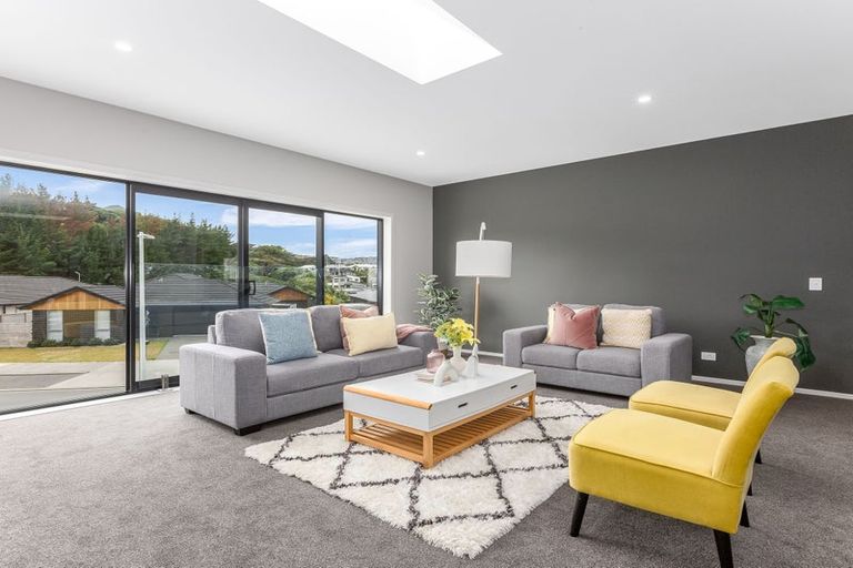 Photo of property in 8 Tradewinds Drive, Whitby, Porirua, 5024