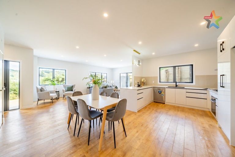 Photo of property in 5 Te Ara O Tahumate, Stokes Valley, 5019