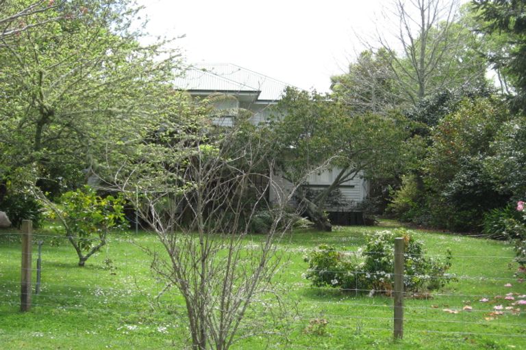 Photo of property in 8 Emery Road, Rotoiti Forest, Rotorua, 3074