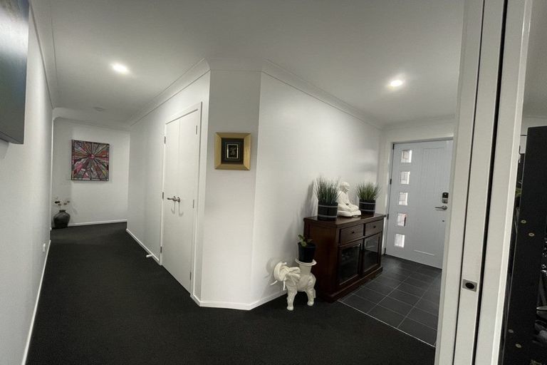Photo of property in 110 Cracroft Street, Waitara, 4320