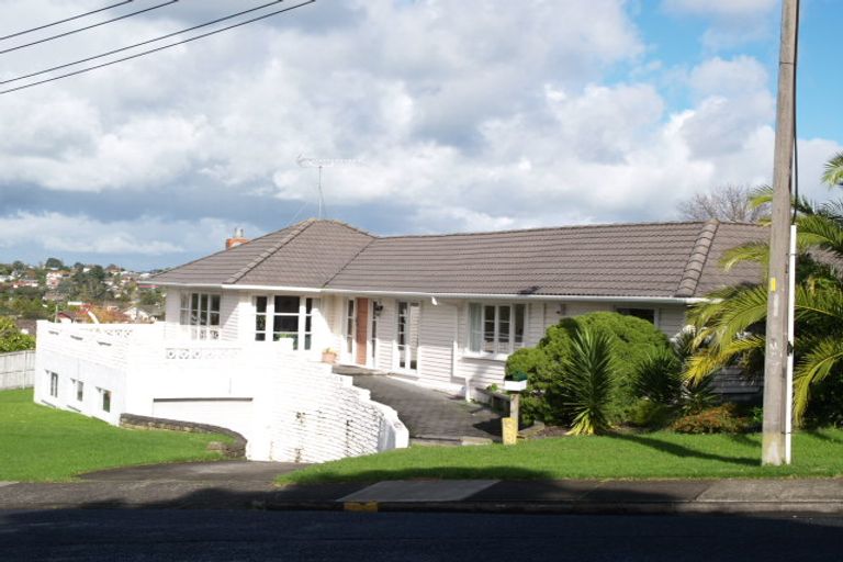 Photo of property in 7 Churchill Road, Cockle Bay, Auckland, 2014