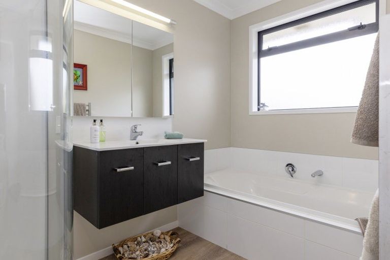 Photo of property in 500 Kinloch Road, Kinloch, Taupo, 3377