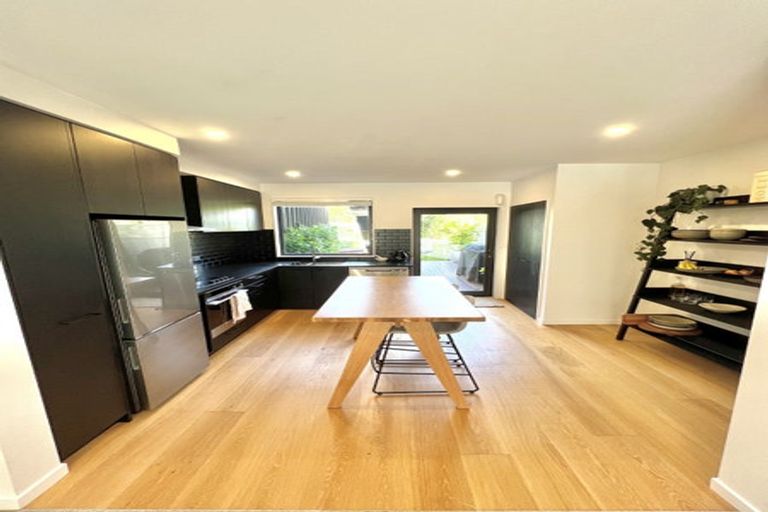 Photo of property in 37 Rua Kai Way, Brooklyn, Wellington, 6021