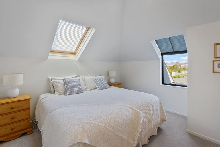 Photo of property in 39 Thornycroft Street, Fendalton, Christchurch, 8052