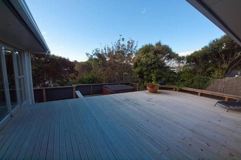 Photo of property in 3 Caesars Place, Churton Park, Wellington, 6037