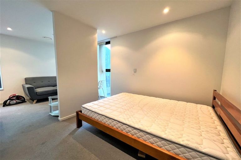 Photo of property in 471 Great South Road, Penrose, Auckland, 1061