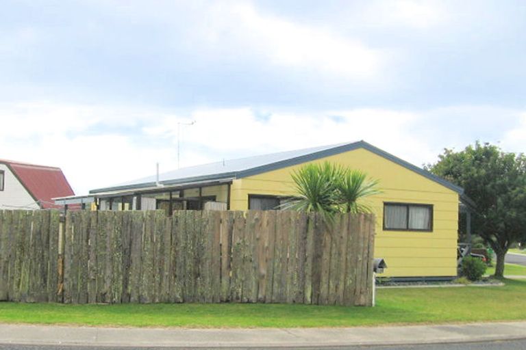 Photo of property in 226 Otahu Road, Whangamata, 3620