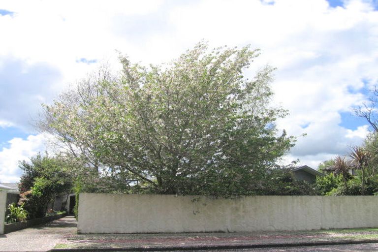 Photo of property in 23 Browning Crescent, Owhata, Rotorua, 3010