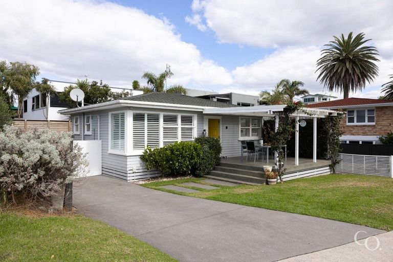 Photo of property in 15 Sutherland Avenue, Mount Maunganui, 3116