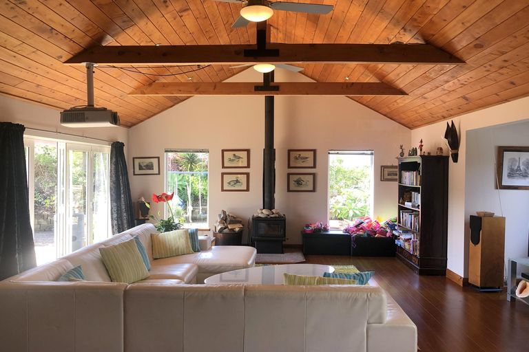 Photo of property in 37 Kingfisher Drive, Kerikeri, 0294