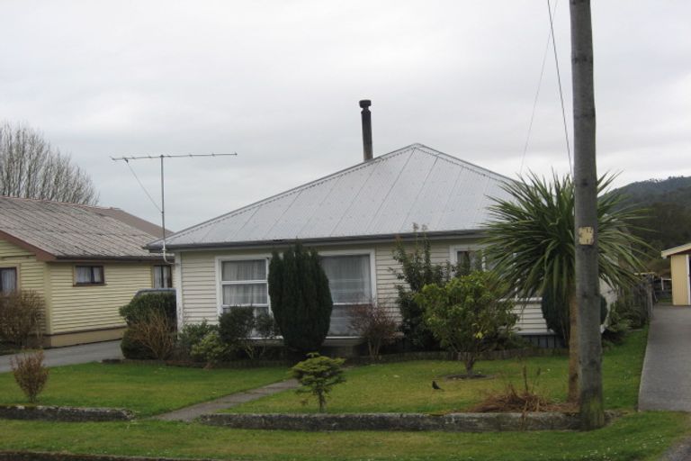 Photo of property in 40 Inverness Street, Dunollie, Runanga, 7803